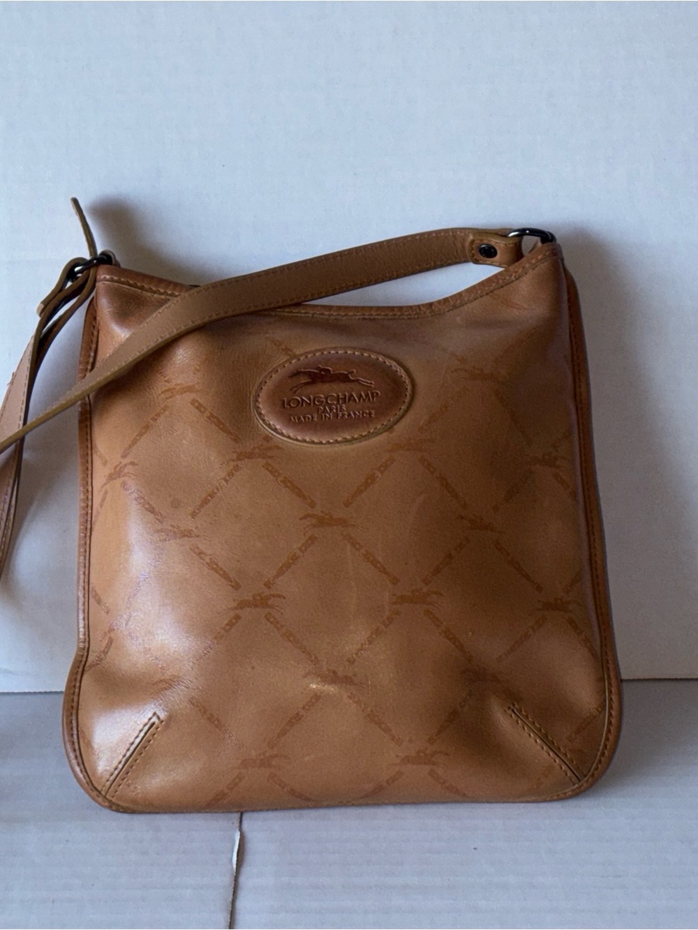 Longchamp Tan Leather Shoulder Bag In Excellent Condition.